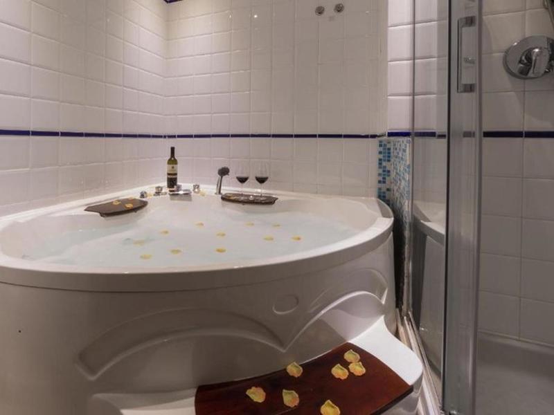 6217B96B02BCAAFA8DEDF64786A58CEC