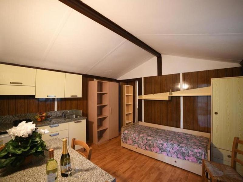 E7143525DF32E357ED9DB19D83707F7F