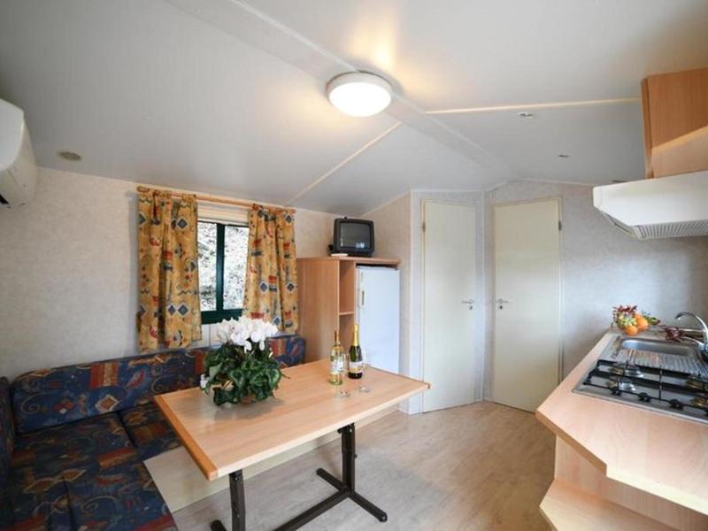 792CFC63A22547739E653F937C913C0B