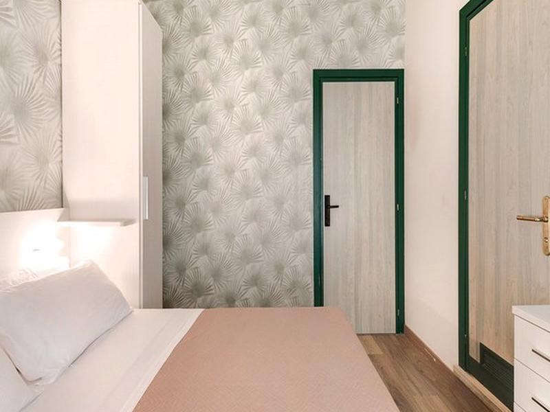 51BDECCC4CD50616540D87FDC69452B2