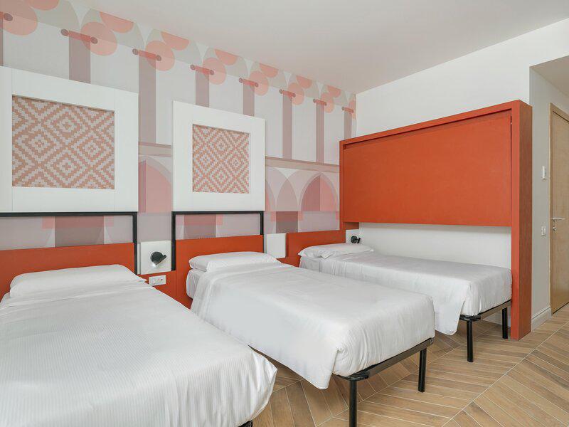 BDAB83CEFE6B48AC202E29BB1301EB76