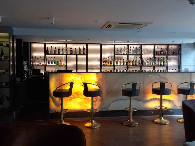 8E881AC9159F27E683DDDFC9709C7DDB