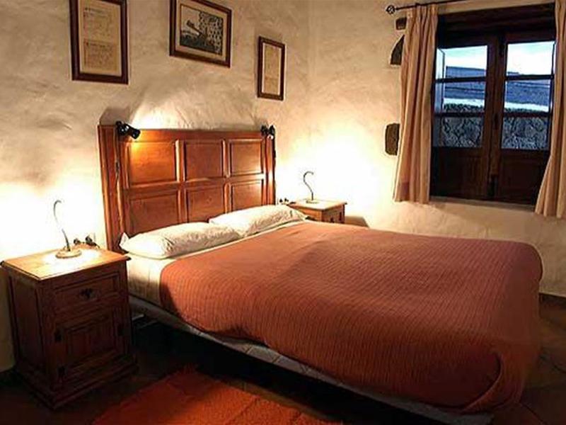 E2F20766B88059BAC39D8CF97A704348