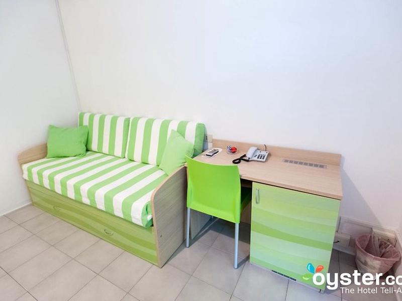 E51F84F8D9451A50D177E3EDF82BC7D2