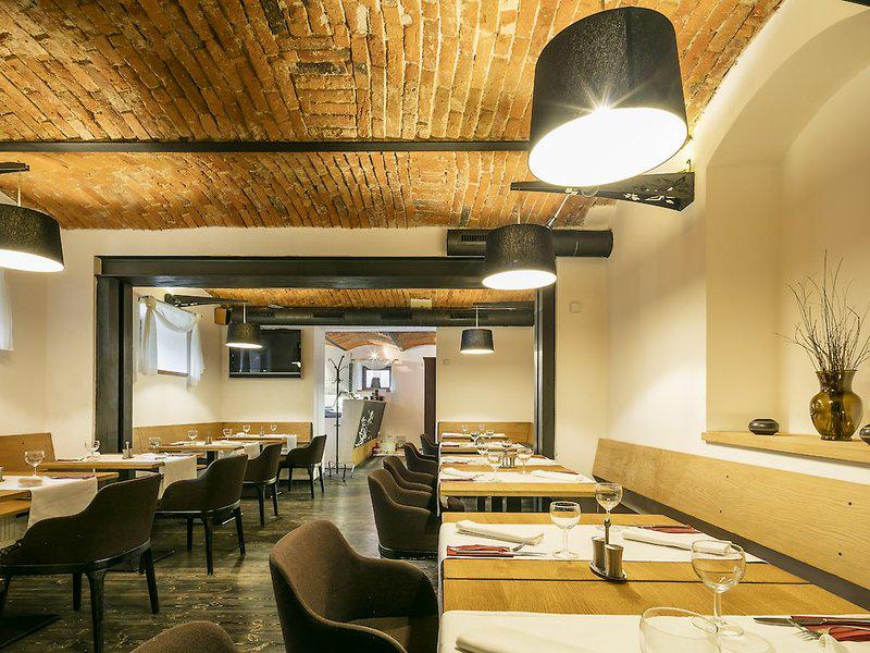 27ABE04C8972223F5A139A29F8159C6A