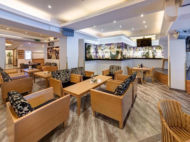 E872879AB83C7FD44E00E4678BED74FE