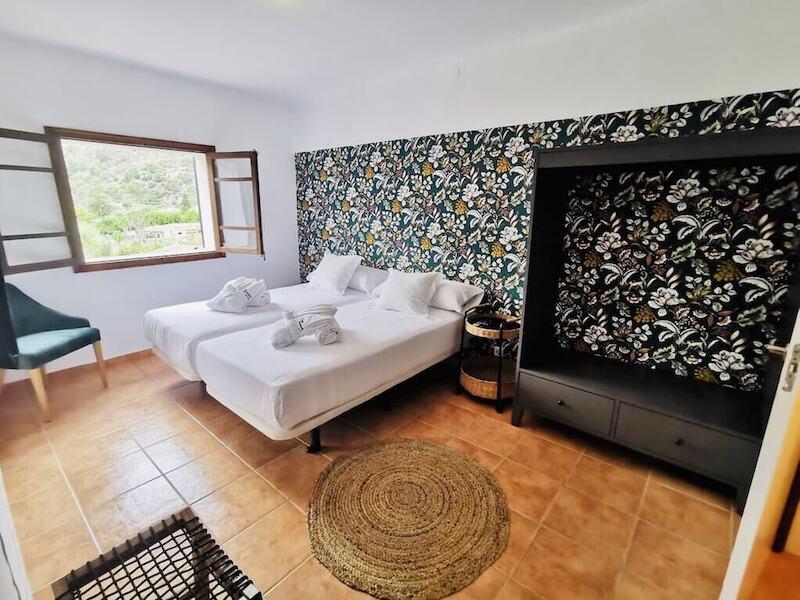 4DA7CEF808A0FC05070AF90A8E5C92B3