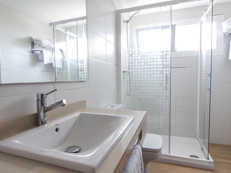 416AEED0FD8F4BBC9F379BCA7A52F949