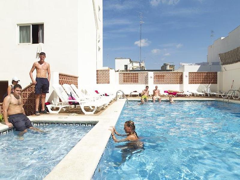 7104CC0E30D18F8C3A574162F70476E1