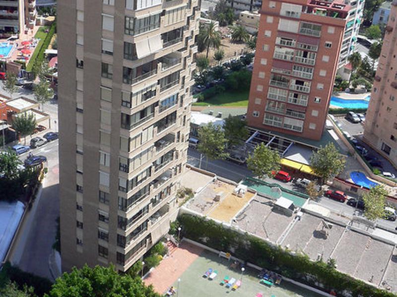 14ABC956B3799EC8AE1ED31D4769BDE2