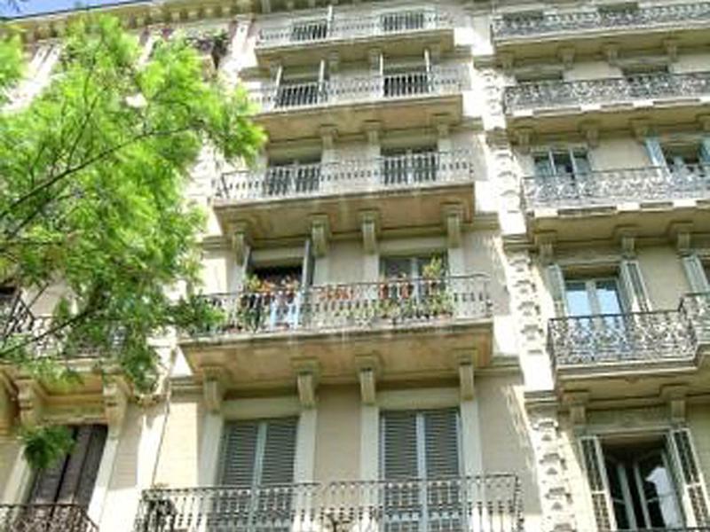 926DFF70B2CD5A95792FF6BE7C4DCB80