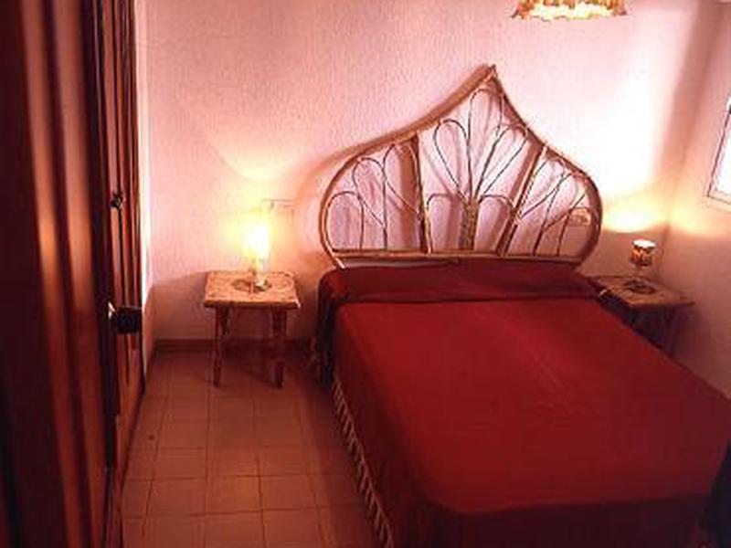 B8B4AE4BB8251FF856045D5460C74F66