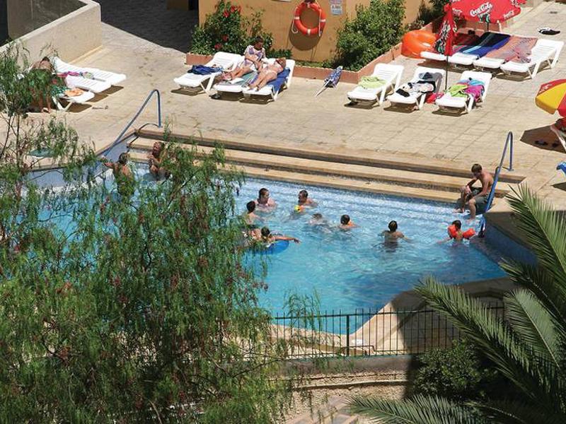 027EF9BD7E5E0D8C5F0288A834CA25A0