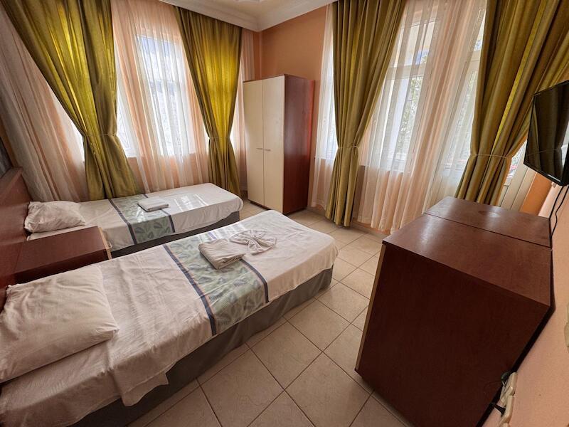 E1C2ACED59A8C3B7D79543D02F3ACB68