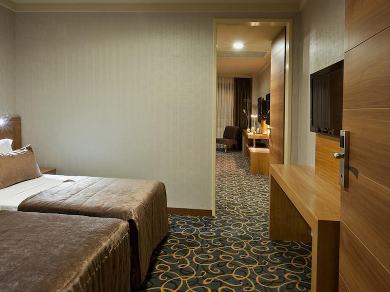 0A854A014E2D752EFA2259AEDB48C71E