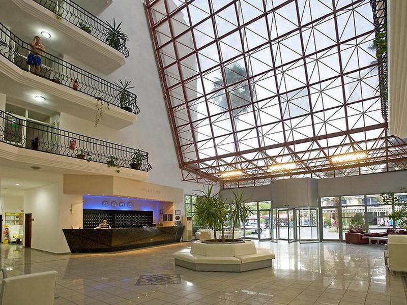 FF2FF1552269DC9C85C8194DF027AF6E