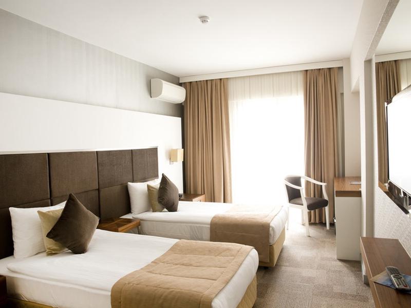 09D07DC5F3081752A3DA41D76067E959