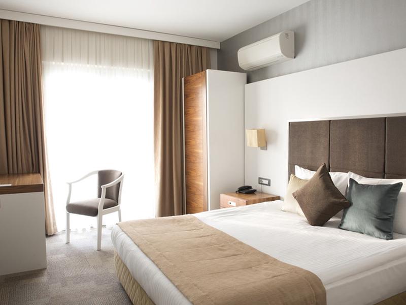 2C6D205BD5BC199C7240DB6565075648