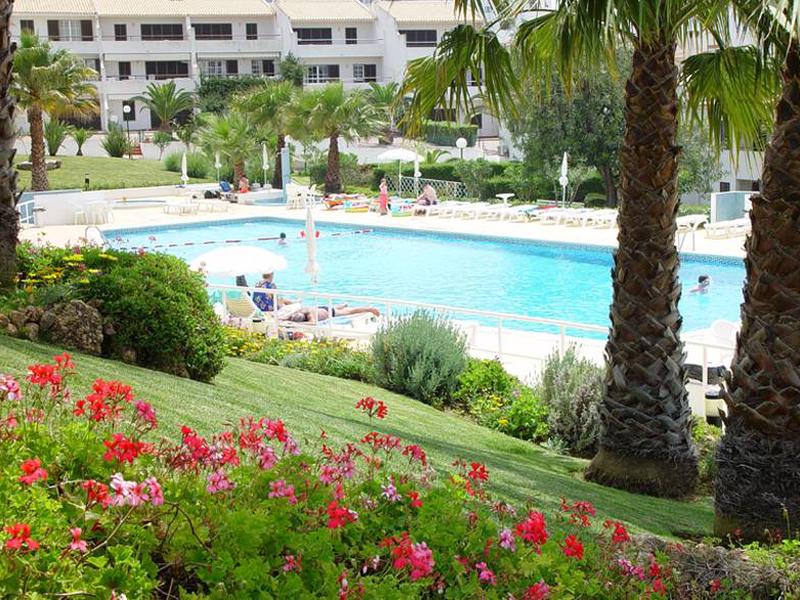 A06AAFCCBBD0E347C826438CDE1BB37C