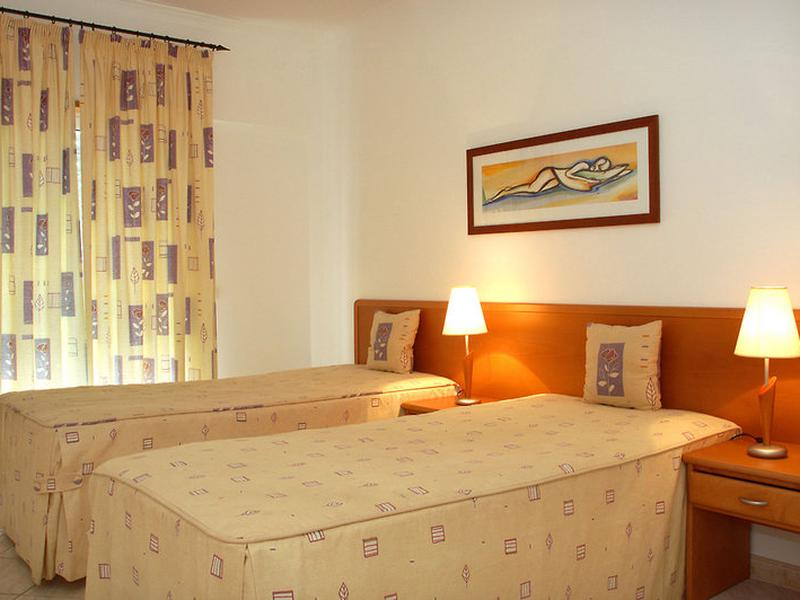 A21909BCF53C00E5A42B655CCC96AF72