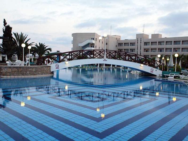 2418CCA1E69000FB43A1D1AA3F780CB0