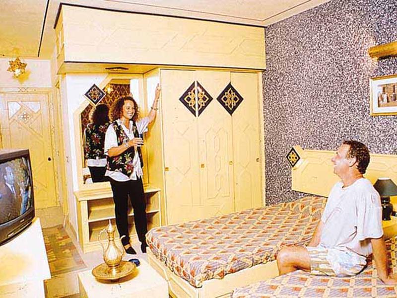 D8EE67347966B2391B59F38B1E170E65