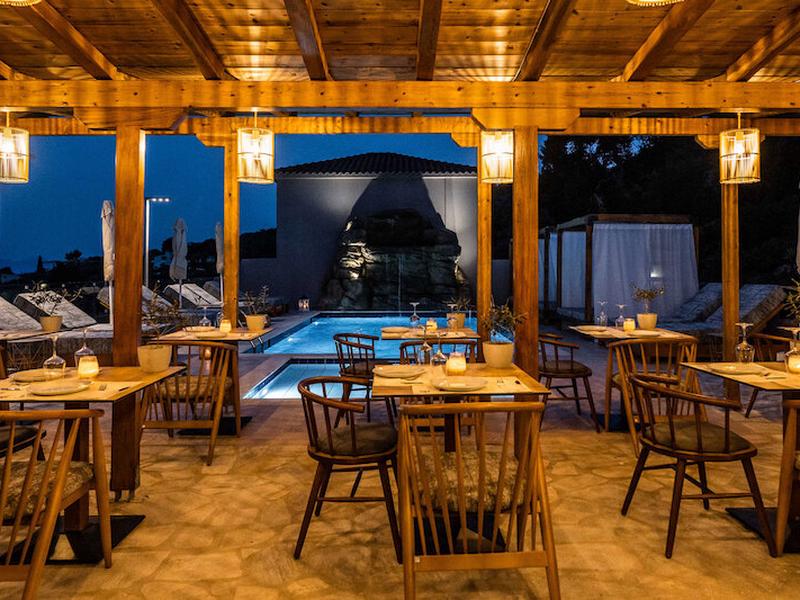 D6BC613EE4CCF4F2CB4325AA2F524725