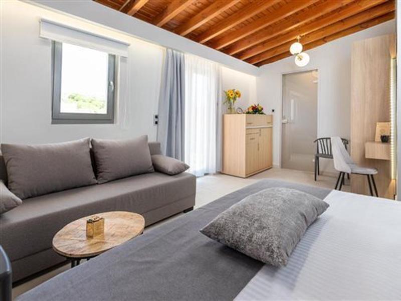 DF737350B393FA865B42B3274D10F772