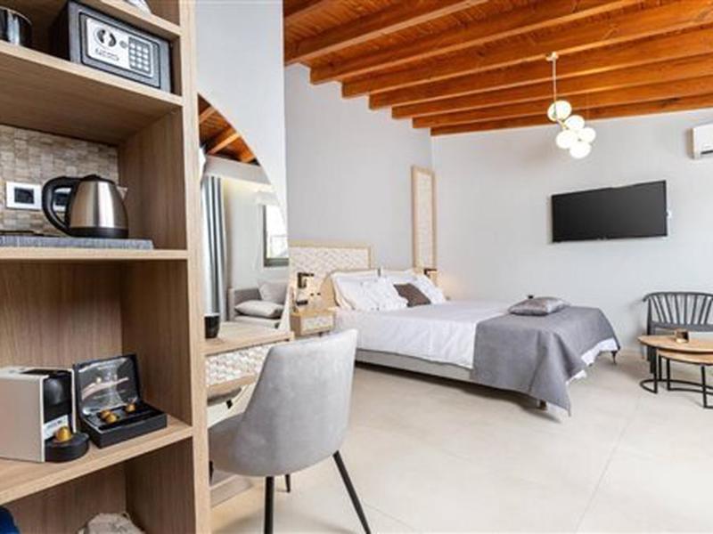 241094DF8EC564E8F64B162003E12741