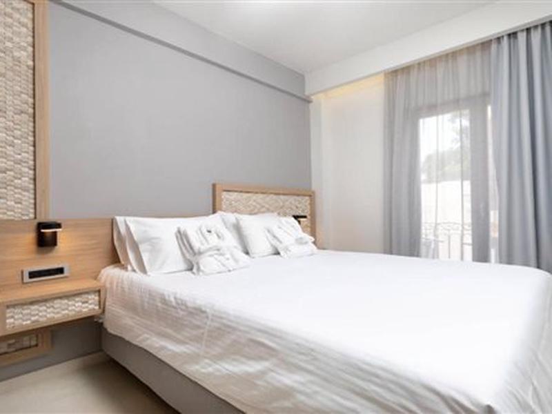 71DFDCE1075ECE500B4526D5AAA218F1