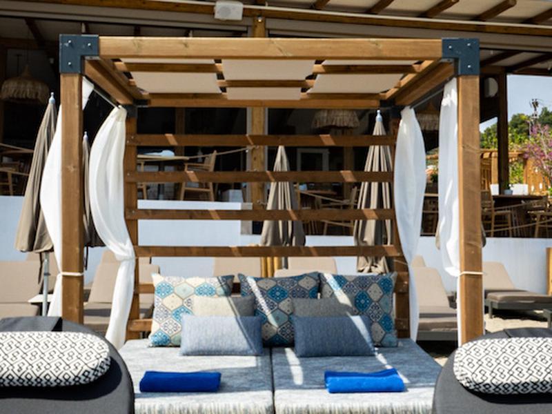 B88E59F7F0626DB9D927AD272CE5CD3D