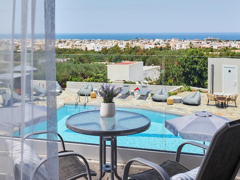 51A54CDD690BFA3EE3B2E77A6D7A7C3C