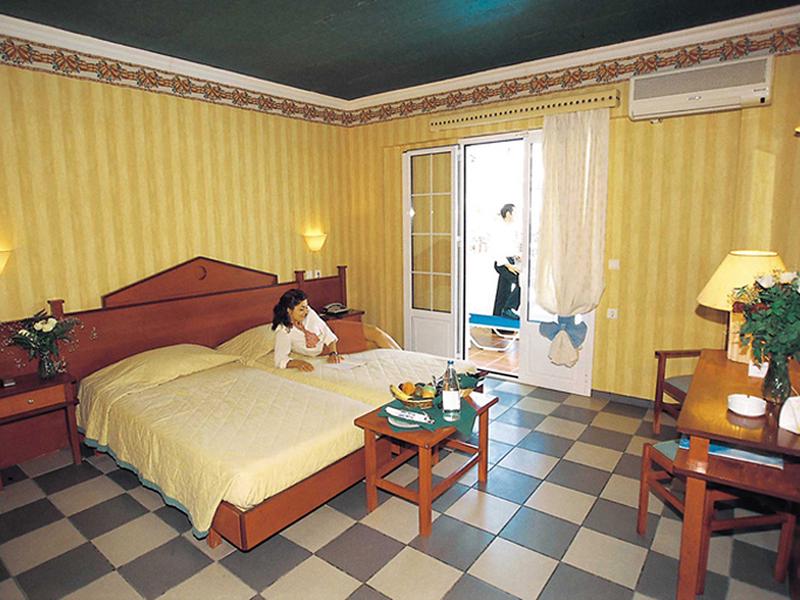 ED7142BBBC1F6597B3B6D3B4E790D712