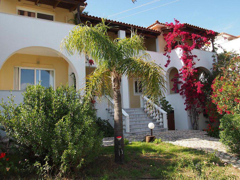 EBEBF00743969AD02FBB84AFBDC04E86