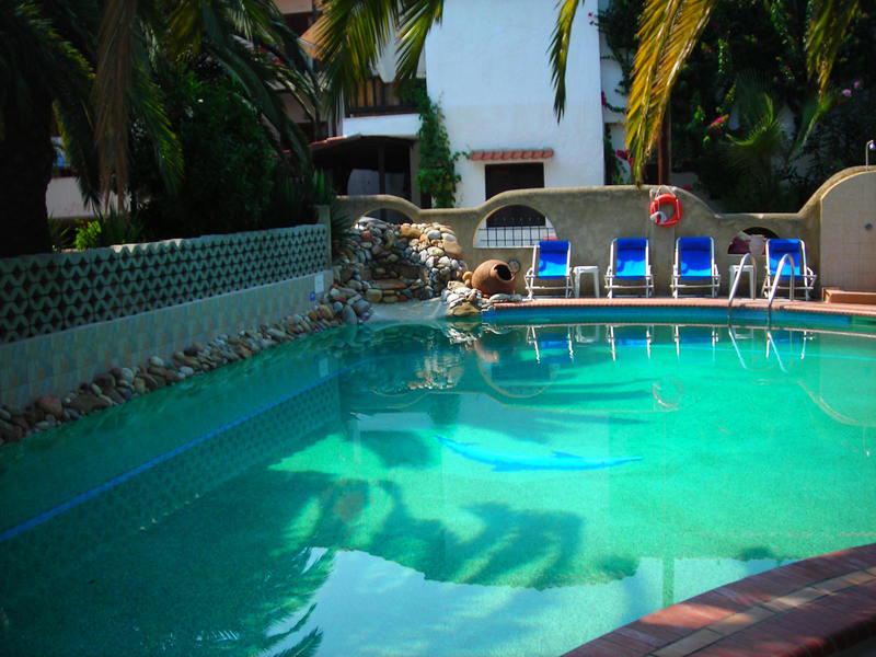 878BC629ED6363A11AEFAAE26EA0AF1C