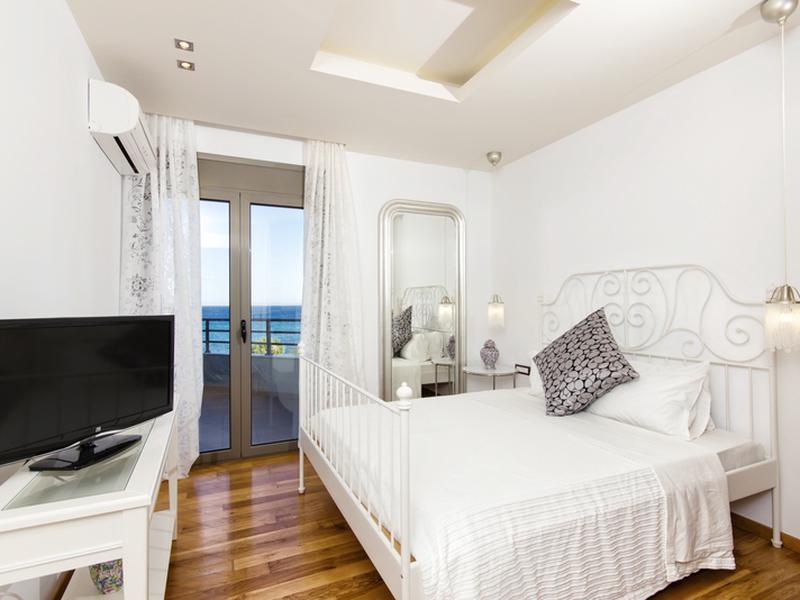 1CEFE7DD43711558E0A76BFDB278A60E