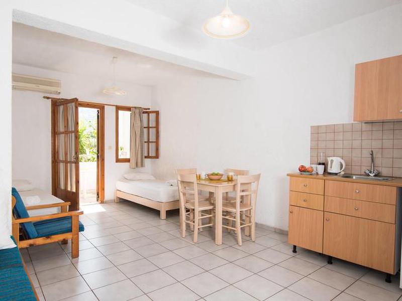 173CEC016D3347B72D09E3B44AB4157E