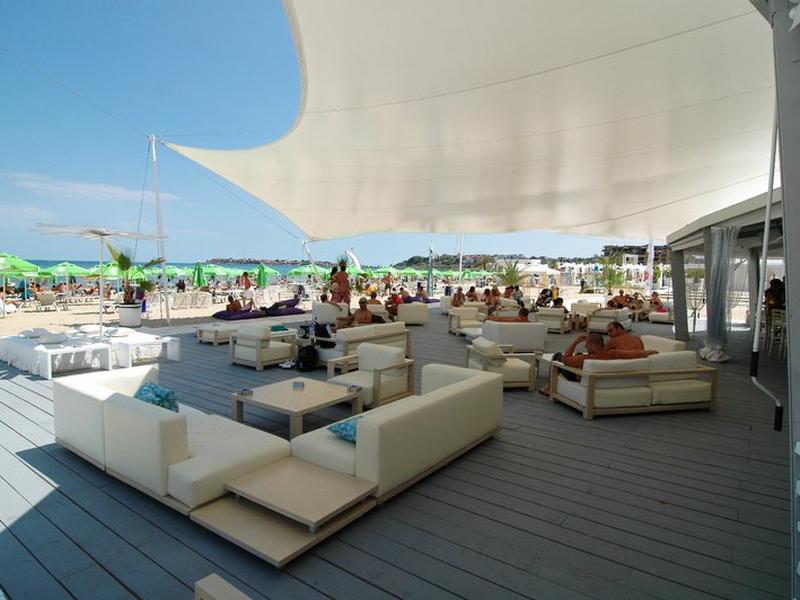 7DF5764151F1989B74984D78F06946C1