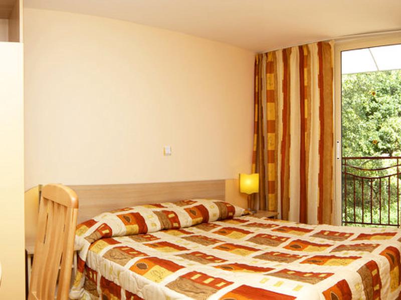 697F22B5F25EA776F4B61368FEE658B4