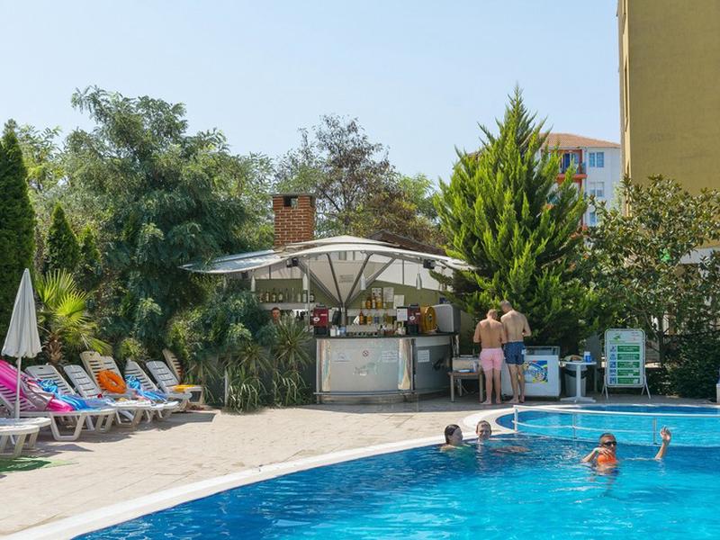 12F0D8EFBBE4A83D26948BEA7604BB48