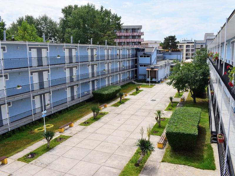 71B0D44A0A439FF0960A26B27A8237F4