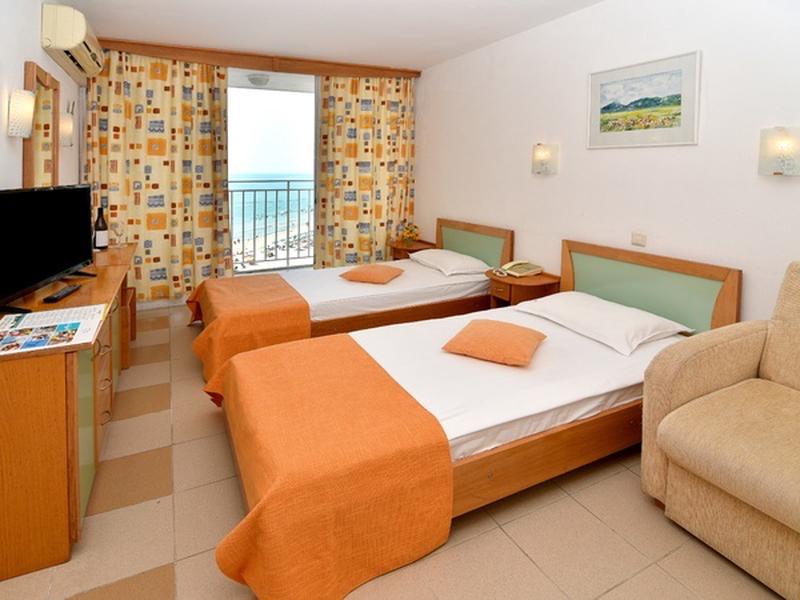 6AE0D50E5119099A36057D8E68C6EDFA