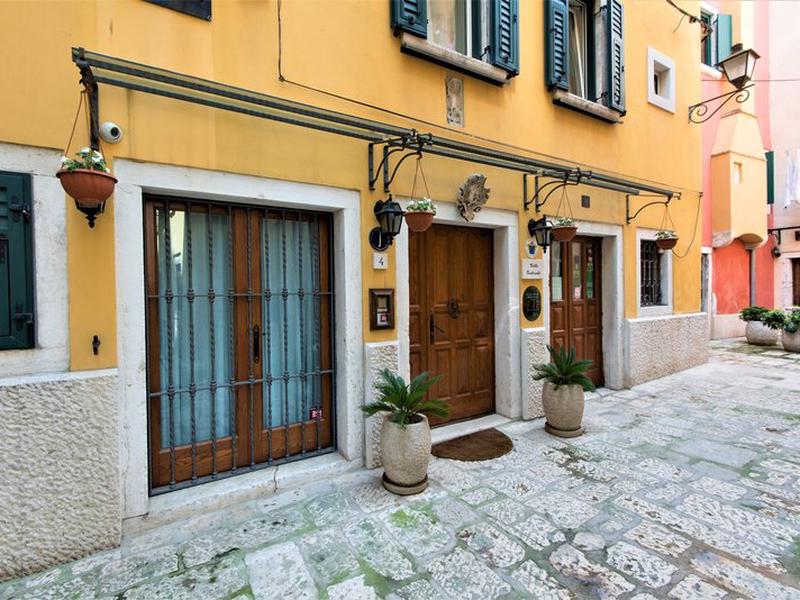 A885936DB318200D030728A7A7394B04