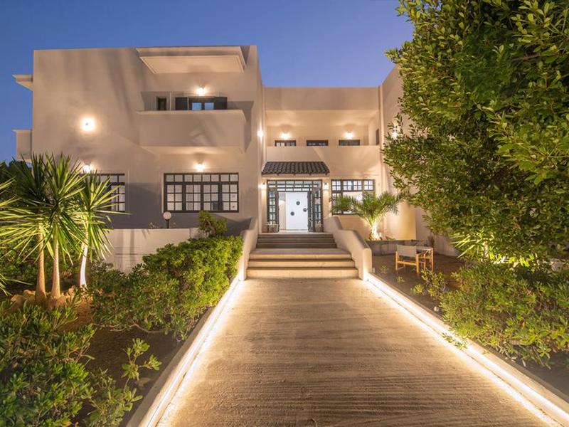 99E0AF3C81966AEA2A4A472F2CF13C32