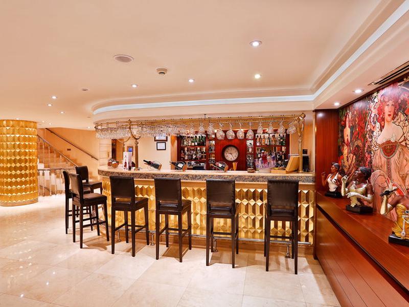 BCFECCE57B462E8C13C1CD6B17F114B0