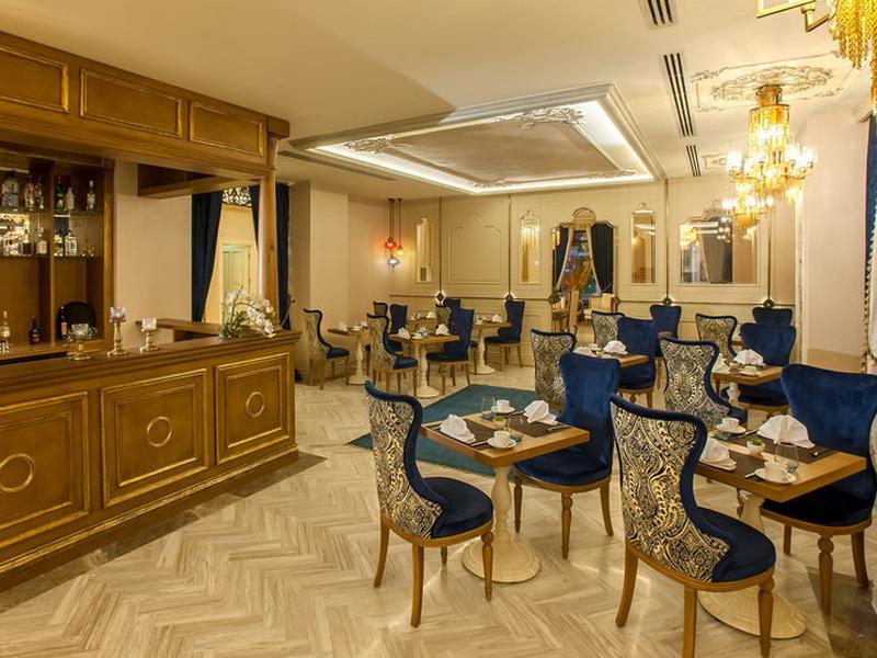 C194890BBEC841F92913BAD42C546FB6