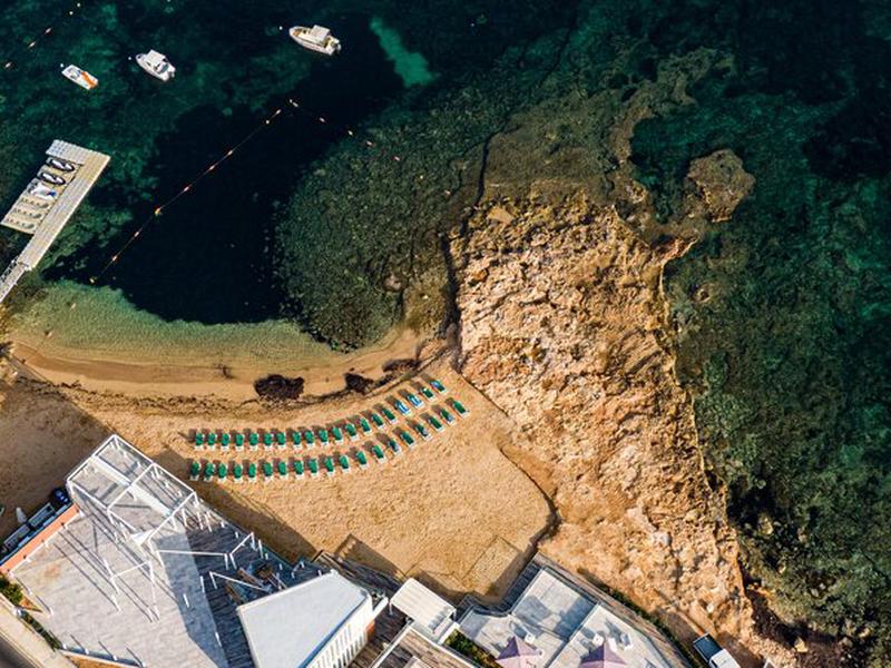 DBF99367D18A937EBFA54F7A39DEF689