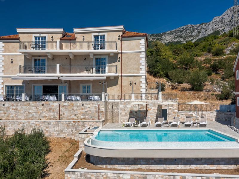 4EC29E3E522AC7BFB0B45AAFBDF22C8F