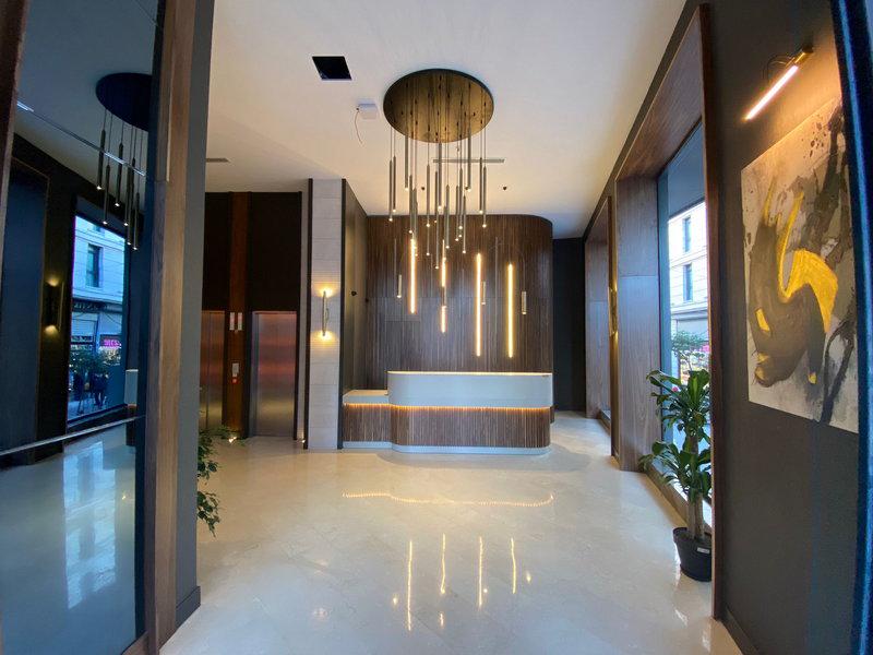 79BA6D1584E54B40DC890D7000FCF49D