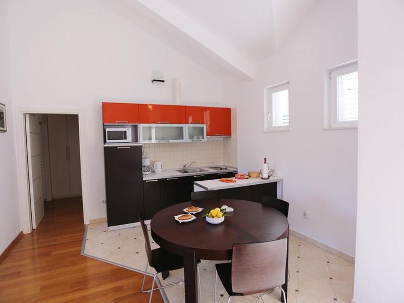 AAC7AFBBFD22775B2F95016D2E438D45